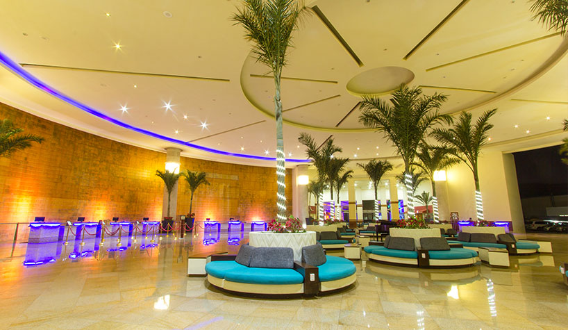 Seadust Cancun Family Resort - hoteles cerca playa delfines