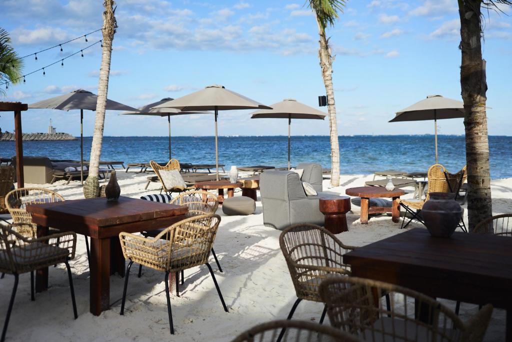 SLS Cancun Hotel & Spa